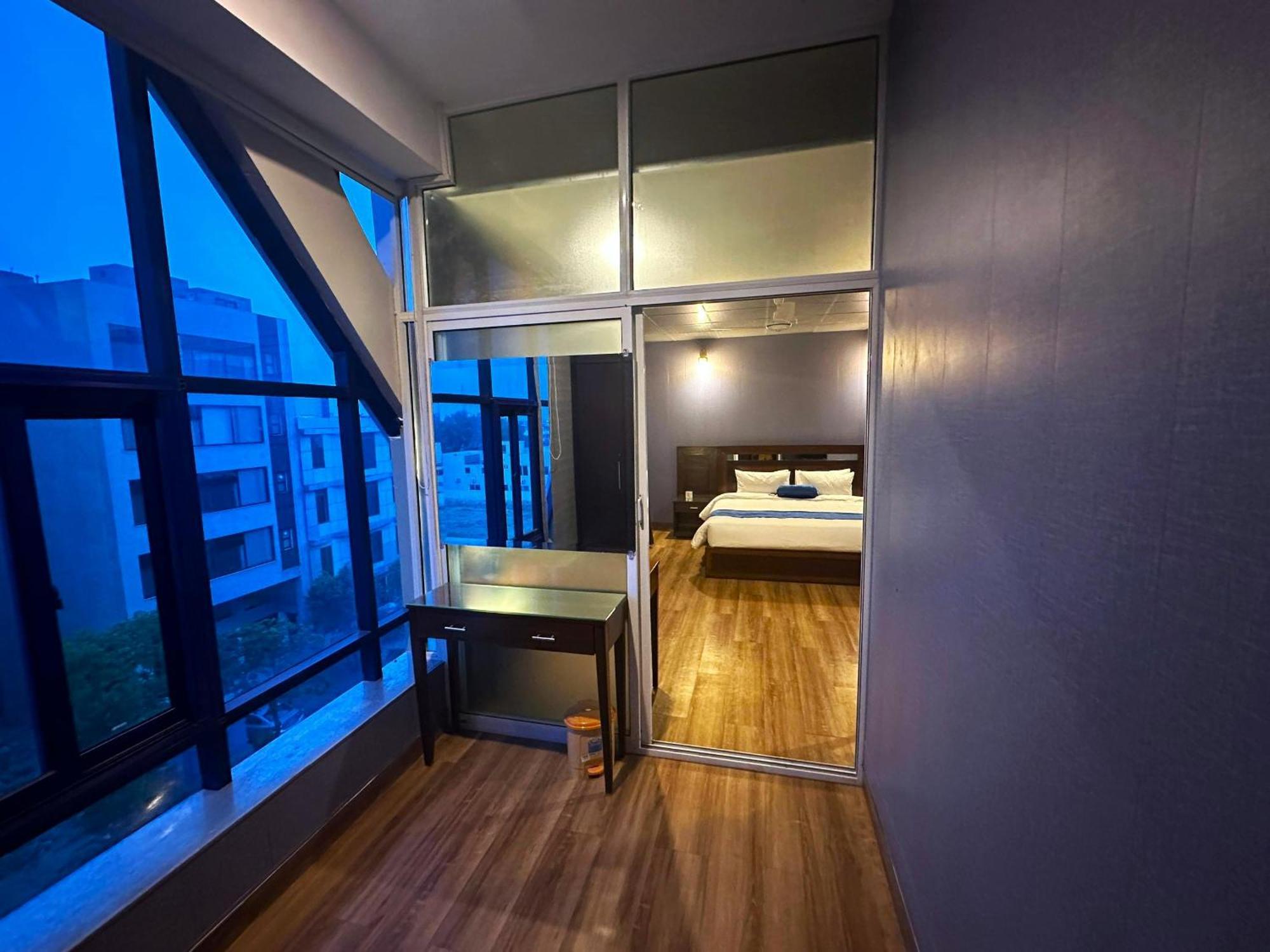 Luxury Apartment In Dha Phase 8, Near Allama Iqbal International Airport Lahor Dış mekan fotoğraf