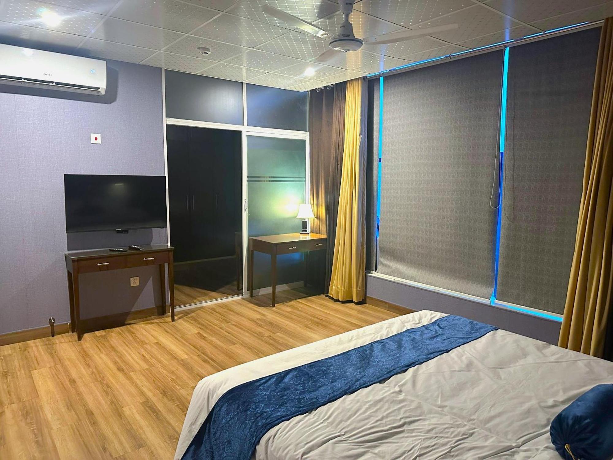 Luxury Apartment In Dha Phase 8, Near Allama Iqbal International Airport Lahor Dış mekan fotoğraf
